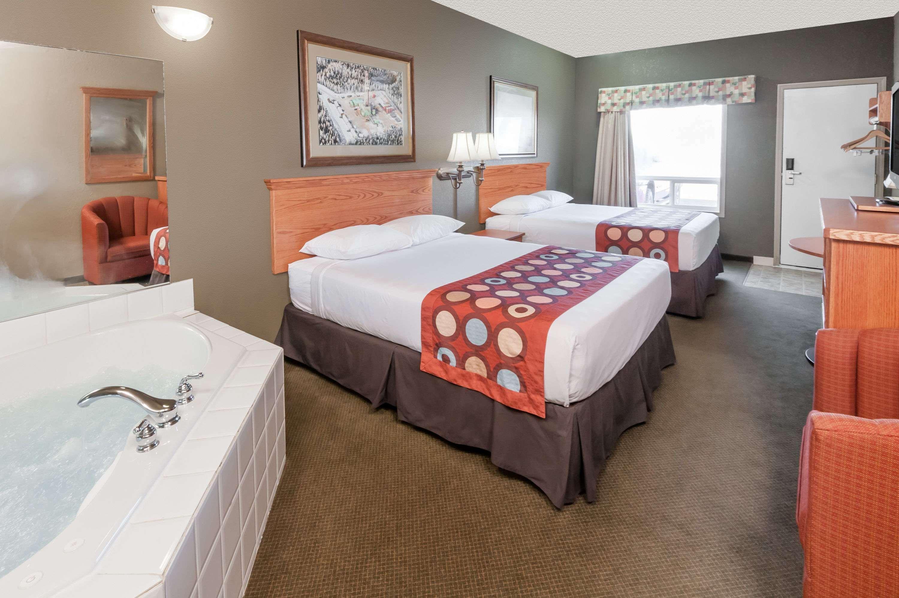 Hotel Super 8 By Wyndham Three Hills Ab Zewnętrze zdjęcie
